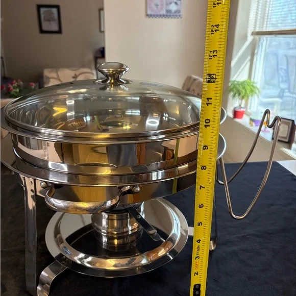 Stainless Steel Round Chafing Dish with Glass Lid - Silver - Picture 11 of 12